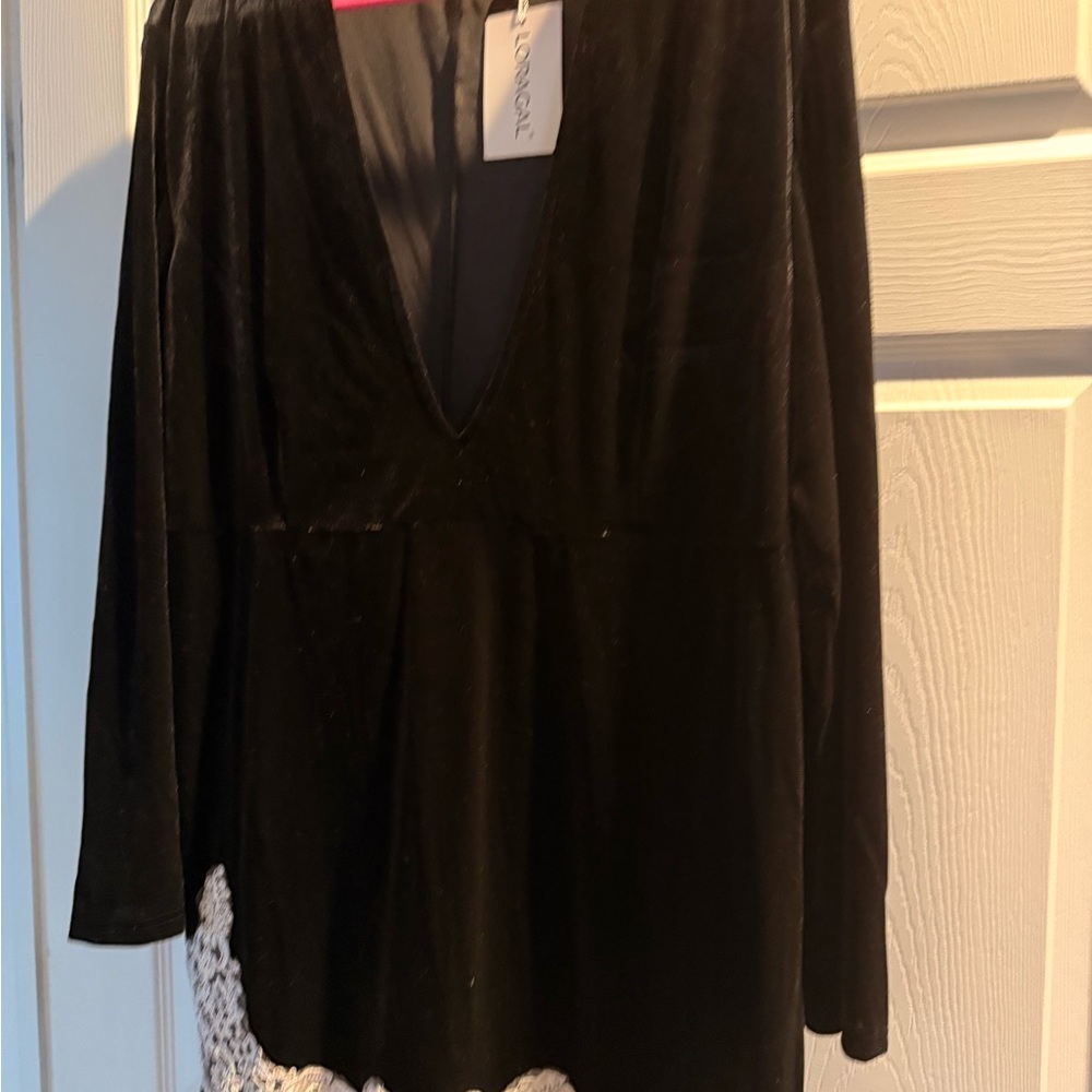 Elegant Black and Silver Maxi Dress - Picture 3 of 8